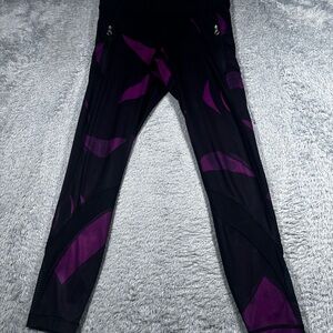 Lululemon Black and Purple Leggings with Artistic Design‎